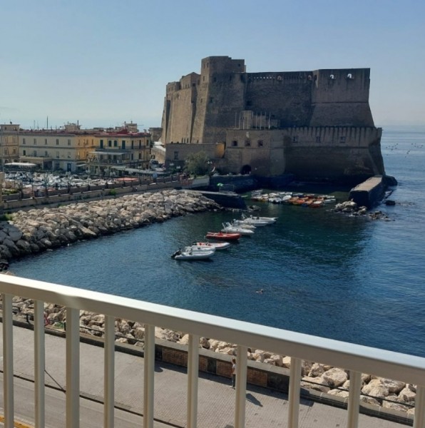 Visitar el Castel dell'Ovo en Nápoles